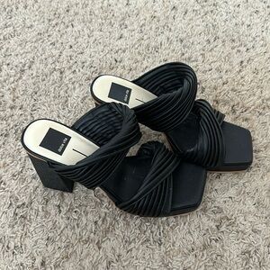 Dolce vida size 8 black heels!